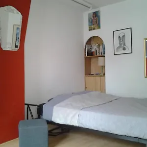 https://appartement-atypique-a-bastille.fr-paris.fr